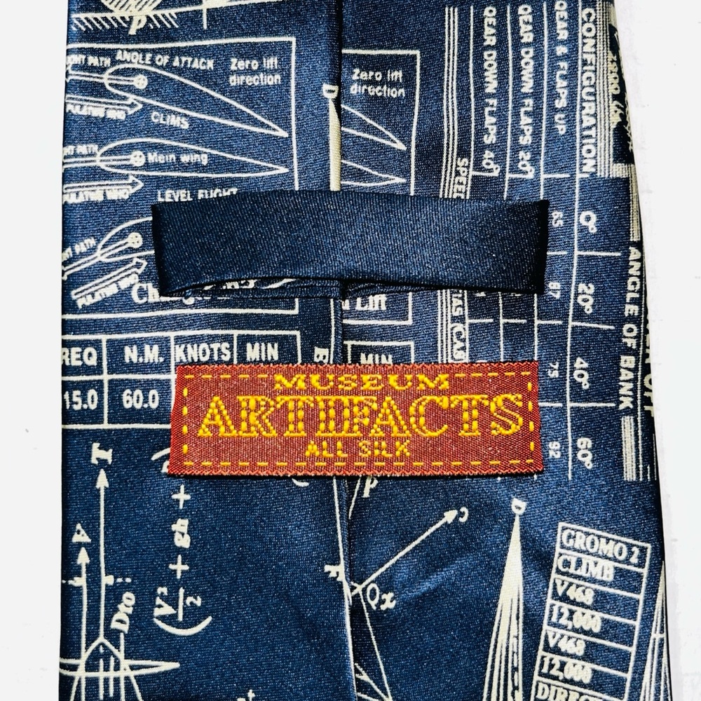 Museum Artifacts Tie Necktie OS Navy Wright Brothers 100% Silk Pilots History - Picture 4 of 4